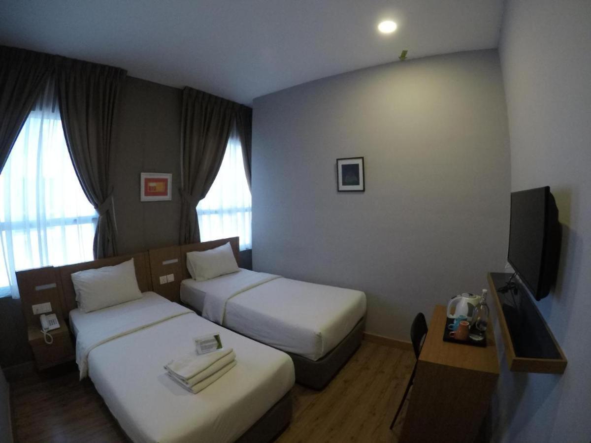 Golden Leaf Boutique Hotel Nusa Idaman Formerly Known As Ariana Hotel Johor Bahru Exterior photo